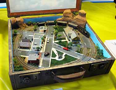 z scale briefcase train set for sale